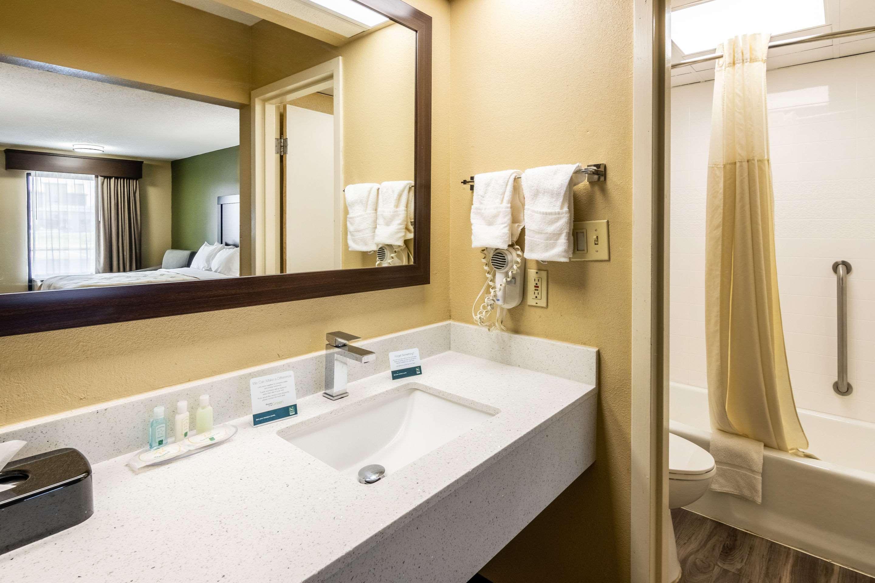 Quality Inn Perry - National Fairgrounds Area Zewnętrze zdjęcie
